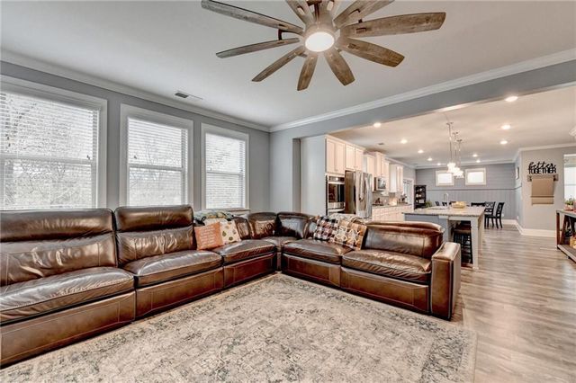 5525 Mirror Lake Drive, Cumming, GA 30028