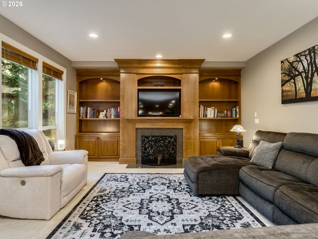 2571 33RD Ct, Washougal, WA 98671