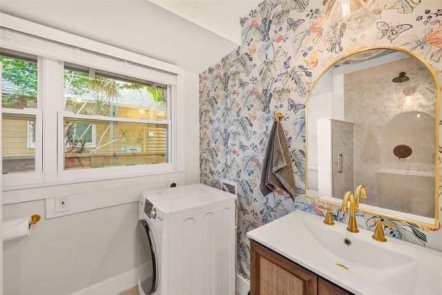 440 22ND STREET N, St Petersburg, FL 33713