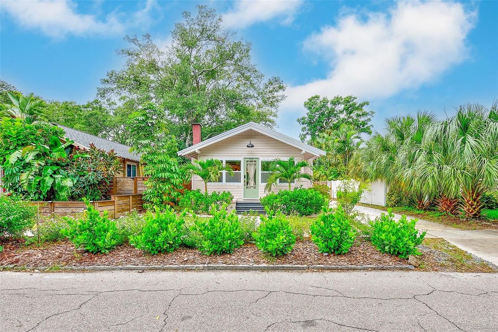 440 22ND STREET N, St Petersburg, FL 33713