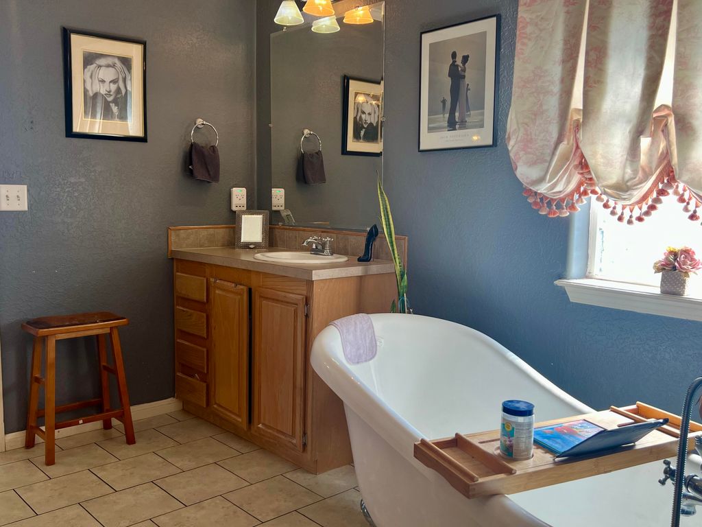 Image 30 of property listing at 18641 Kenley Road, Christoval, TX 76935