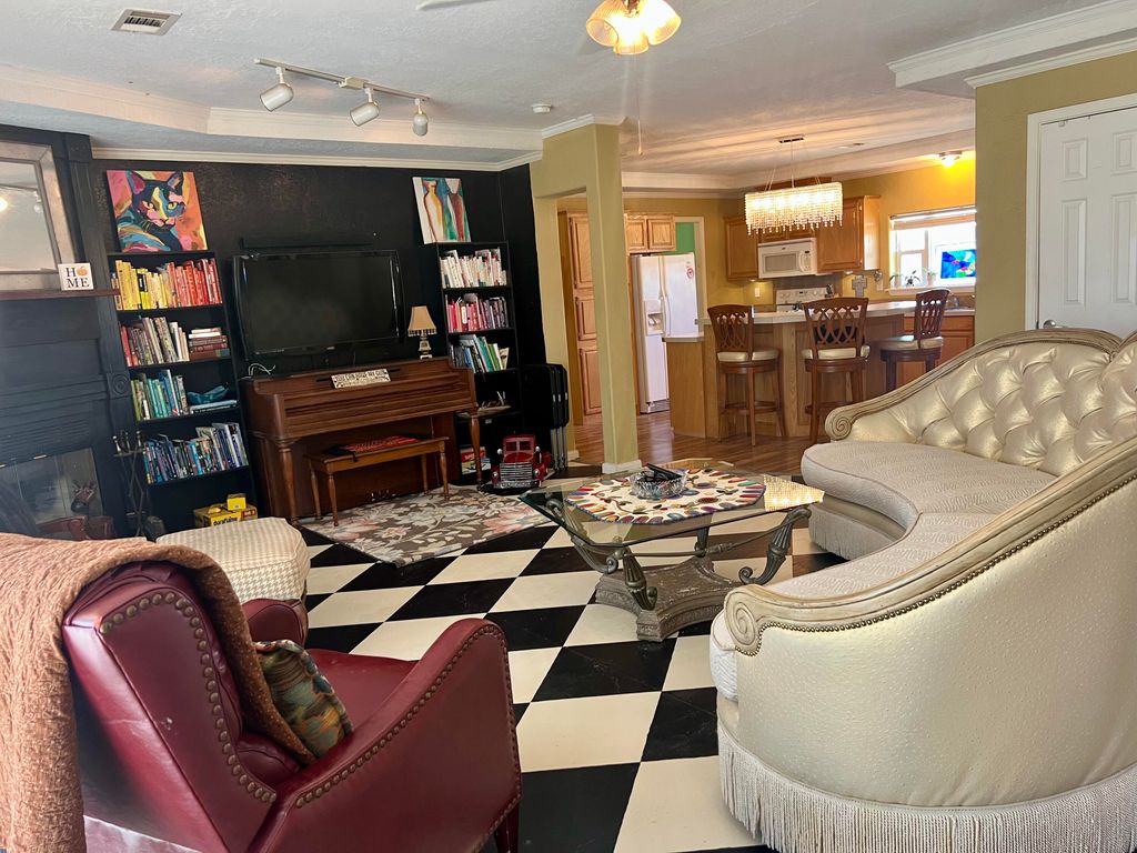 Image 6 of property listing at 18641 Kenley Road, Christoval, TX 76935