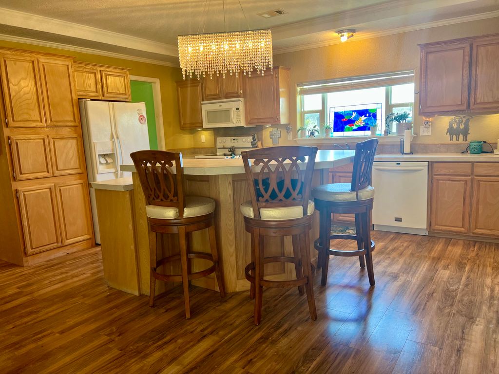 Image 9 of property listing at 18641 Kenley Road, Christoval, TX 76935