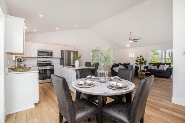 9150 Cottage Crossing 23, Richland, MI 49083