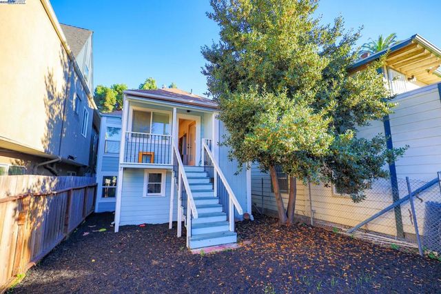 1019 Campbell St, Oakland, CA 94607
