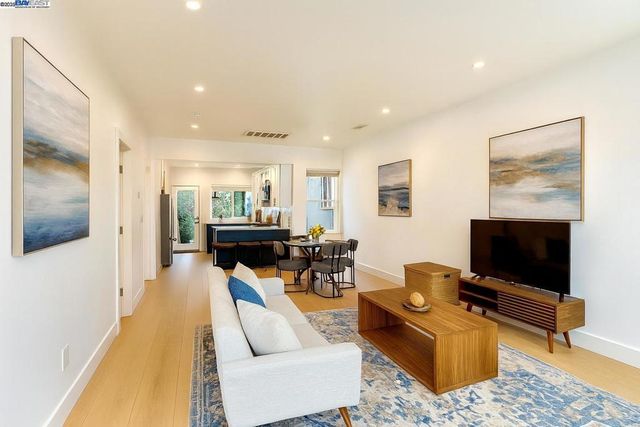 1019 Campbell St, Oakland, CA 94607