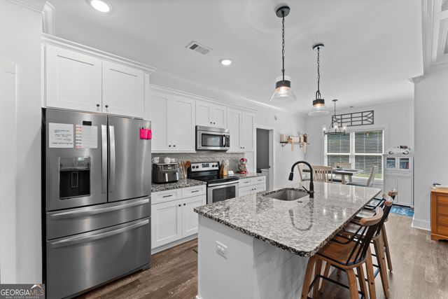 204 Dennard Drive, Perry, GA 31069