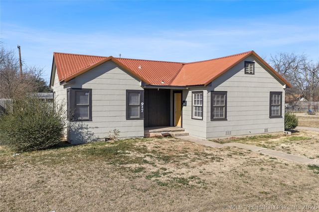 917 E Street NW, Ardmore, OK 73401