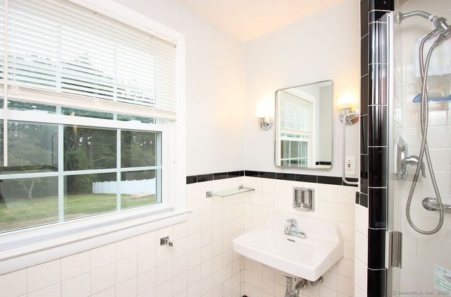 89 Gilbert Avenue, Rocky Hill, CT 06067