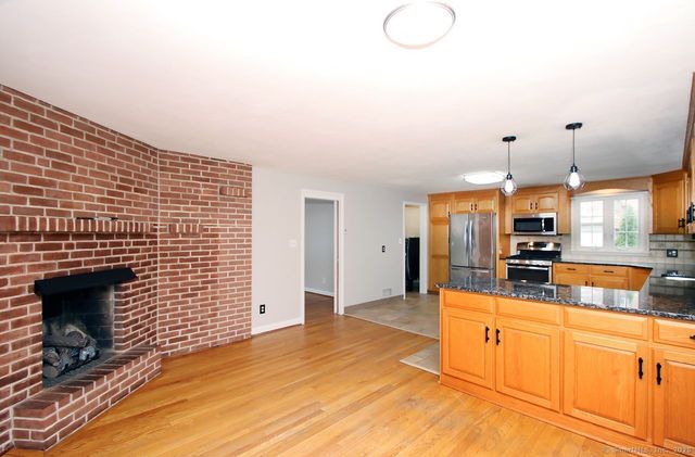 89 Gilbert Avenue, Rocky Hill, CT 06067