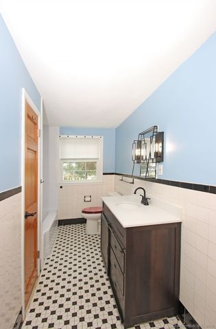 89 Gilbert Avenue, Rocky Hill, CT 06067