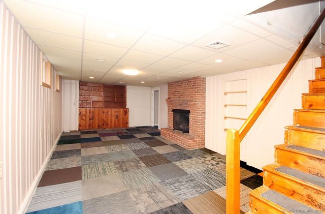 89 Gilbert Avenue, Rocky Hill, CT 06067