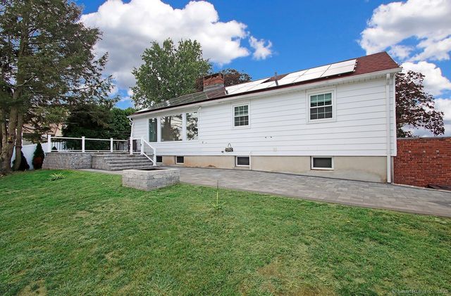 89 Gilbert Avenue, Rocky Hill, CT 06067