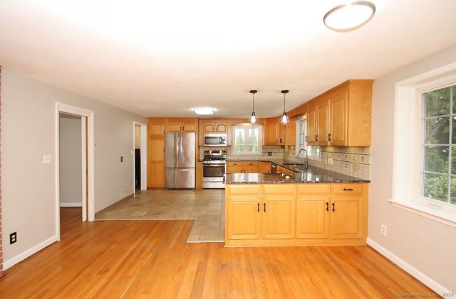89 Gilbert Avenue, Rocky Hill, CT 06067