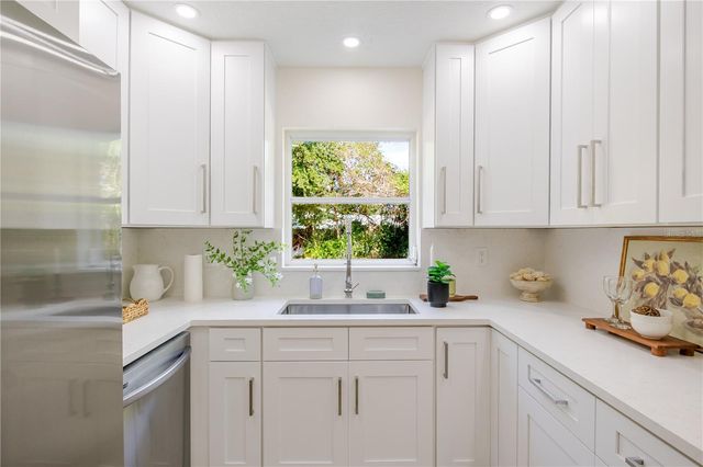 2500 MIRANDA WAY S, St Petersburg, FL 33712