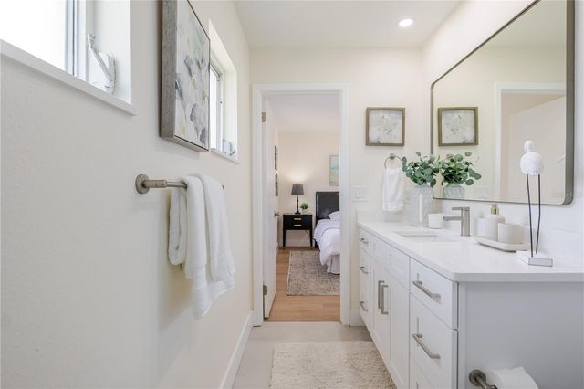 2500 MIRANDA WAY S, St Petersburg, FL 33712