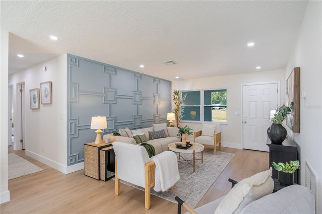 2500 MIRANDA WAY S, St Petersburg, FL 33712