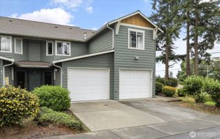 915 SW Kimball Drive #B3, Oak Harbor, WA 98277