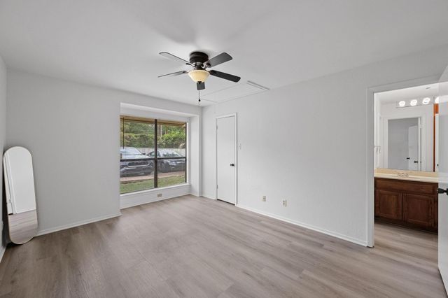 3801 Menchaca RD 6, Austin, TX 78704