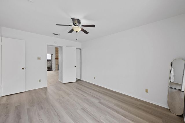 3801 Menchaca RD 6, Austin, TX 78704