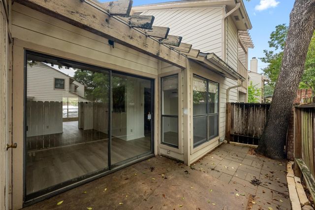 3801 Menchaca RD 6, Austin, TX 78704