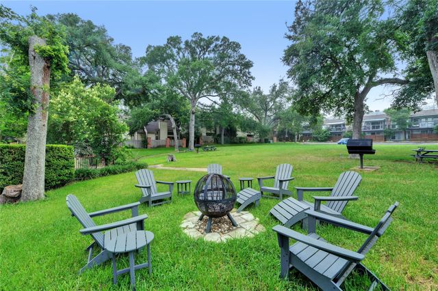 3801 Menchaca RD 6, Austin, TX 78704
