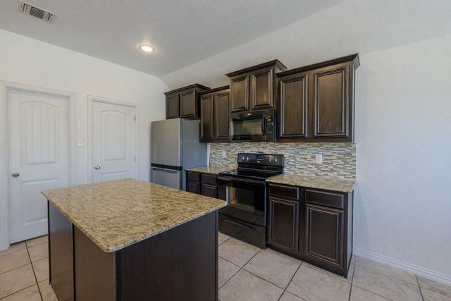 512 Jennie Marie Circle, Ferris, TX 75125