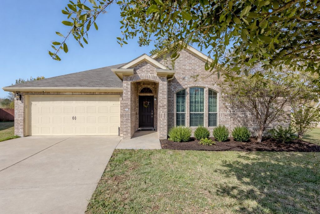 512 Jennie Marie Circle, Ferris, TX 75125