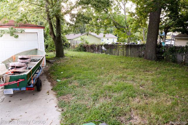 6020 Vivian Street, Taylor, MI 48180