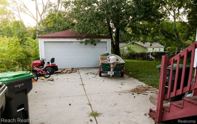 6020 Vivian Street, Taylor, MI 48180