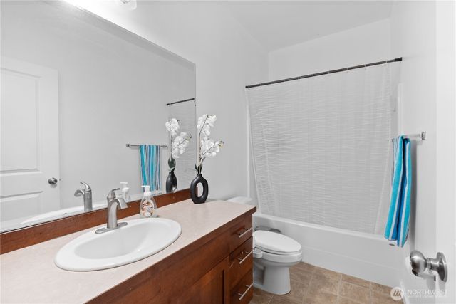 4217 L Place NE, Auburn, WA 98002