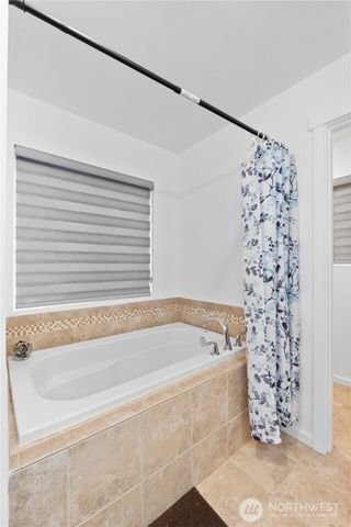 4217 L Place NE, Auburn, WA 98002