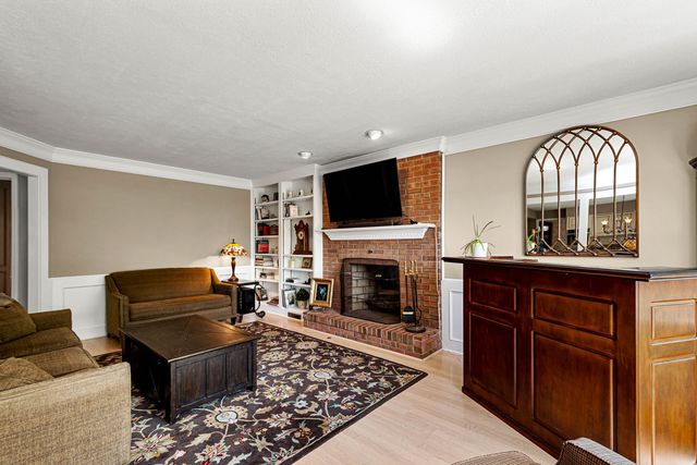 102 Foxwood Drive, Mccandless, PA 15090