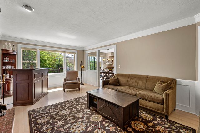 102 Foxwood Drive, Mccandless, PA 15090