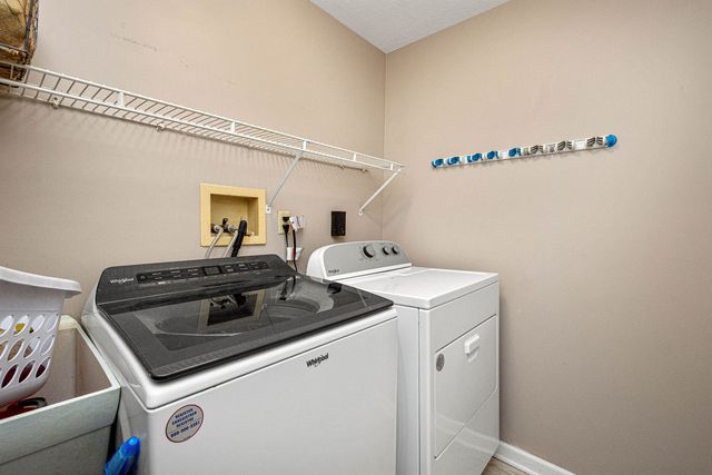 102 Foxwood Drive, Mccandless, PA 15090