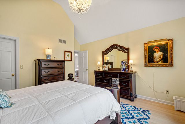102 Foxwood Drive, Mccandless, PA 15090