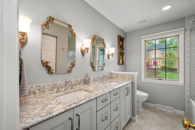 102 Foxwood Drive, Mccandless, PA 15090
