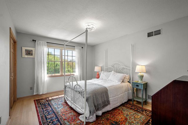 102 Foxwood Drive, Mccandless, PA 15090