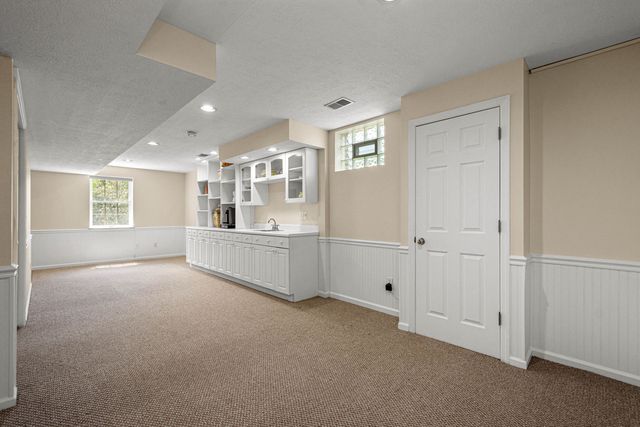 102 Foxwood Drive, Mccandless, PA 15090