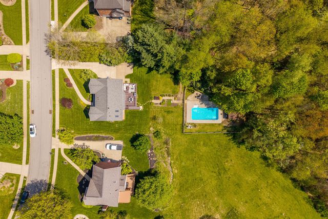 102 Foxwood Drive, Mccandless, PA 15090