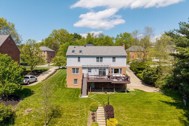 102 Foxwood Drive, Mccandless, PA 15090