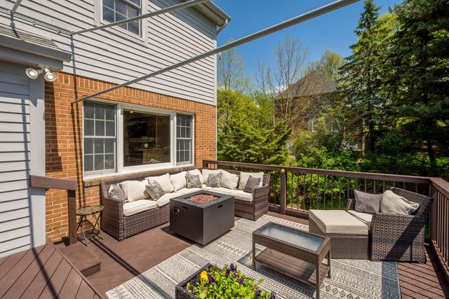 102 Foxwood Drive, Mccandless, PA 15090