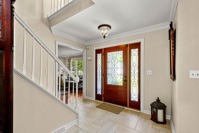 102 Foxwood Drive, Mccandless, PA 15090