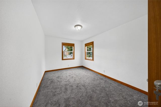 337 E Rio Vista Avenue, Burlington, WA 98233