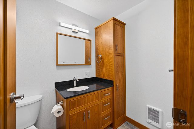 337 E Rio Vista Avenue, Burlington, WA 98233