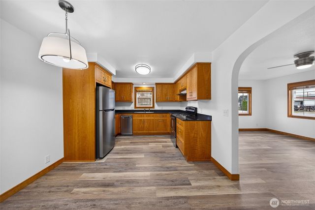 337 E Rio Vista Avenue, Burlington, WA 98233