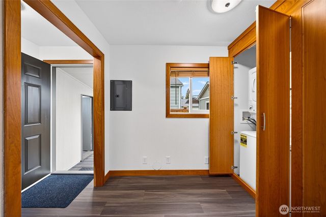 337 E Rio Vista Avenue, Burlington, WA 98233