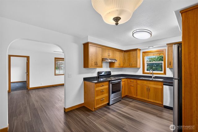 337 E Rio Vista Avenue, Burlington, WA 98233