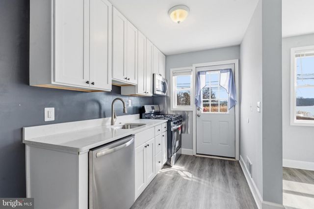 1915 QUENTIN RD, Baltimore, MD 21222