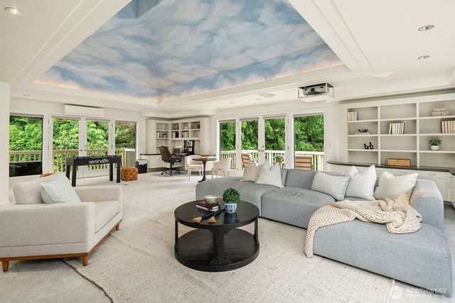 2725 Sahalee Drive W, Sammamish, WA 98074